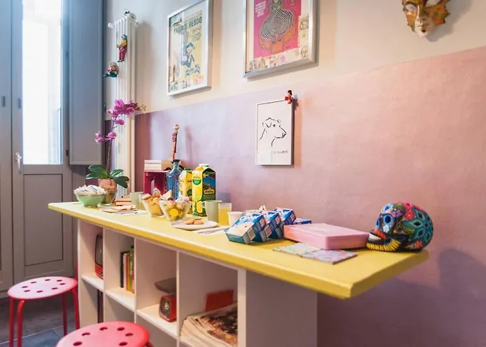 Casa Dani&swing Bed&books