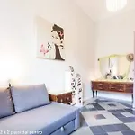 Casa Dani&swing Bed&books