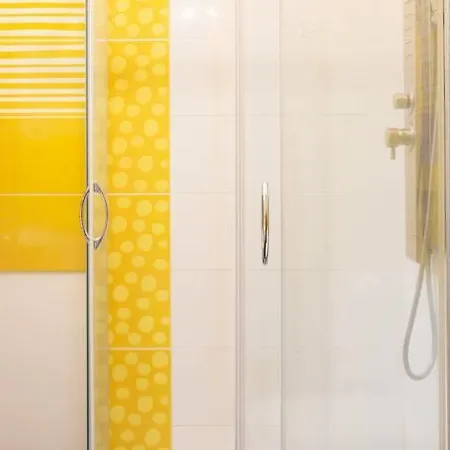 Casa Dani&swing Bed&books Couette-café Turin