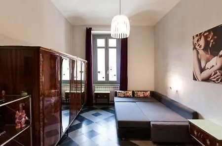 Casa Dani&swing Bed&books *