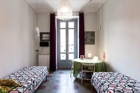 Couette-café Casa Dani&swing Bed&books