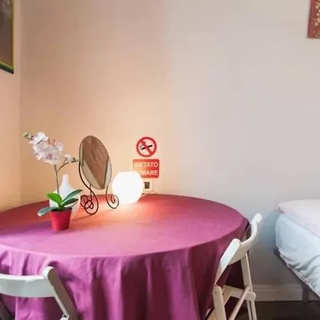 Couette-café Casa Dani&swing Bed&books Turin