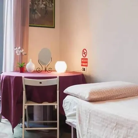 Casa Dani&swing Bed&books * トリノ