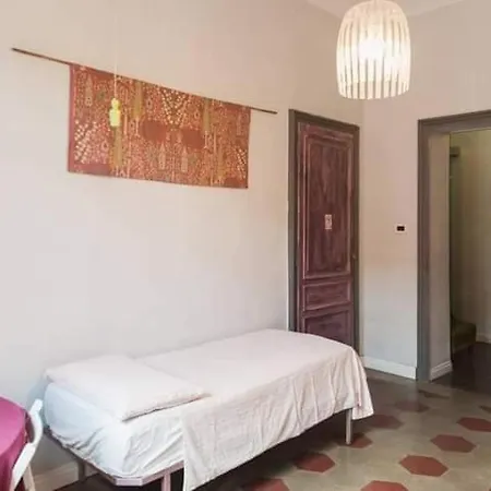 Casa Dani&swing Bed&books Turin